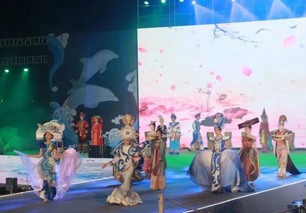 广西规划馆受邀参加2022年钦州市  “钦情相约·欢歌滨海”主题晚会